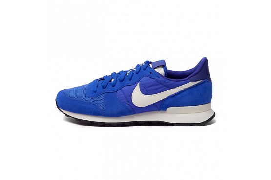 Nike on sale internationalist 47